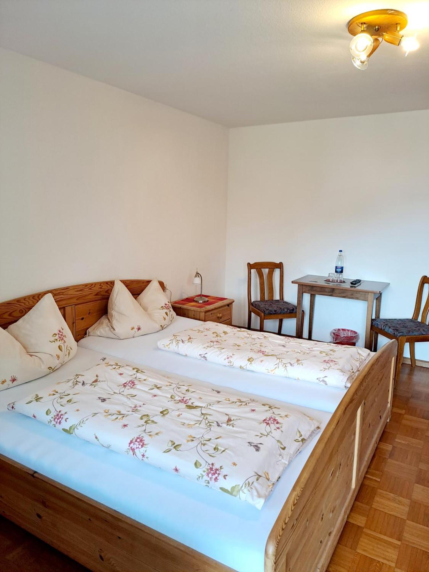 Pension Schlossbergblick Simonswald Bagian luar foto