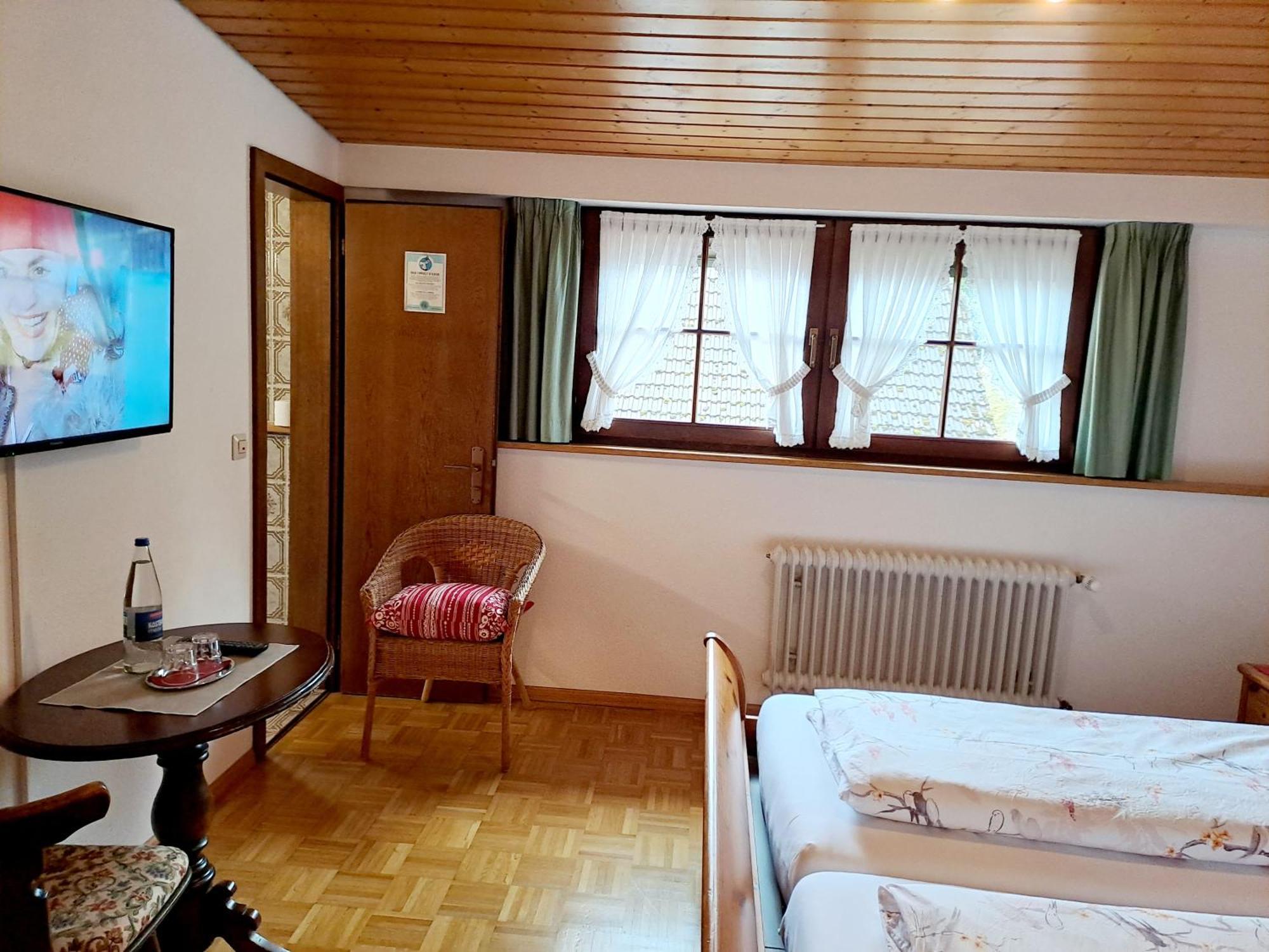 Pension Schlossbergblick Simonswald Bagian luar foto